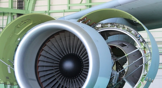 ジェット機のエンジン