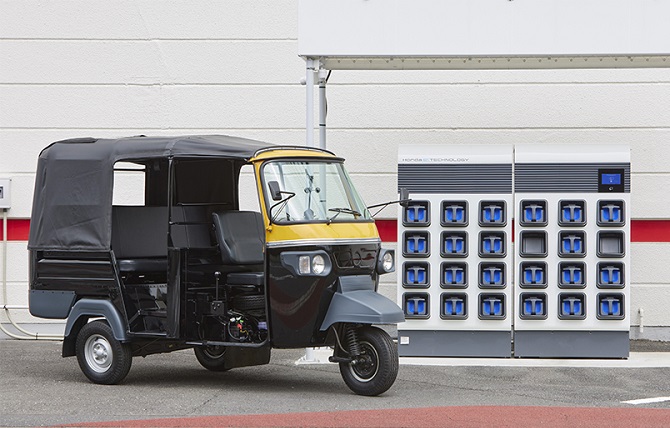 電動三輪タクシー