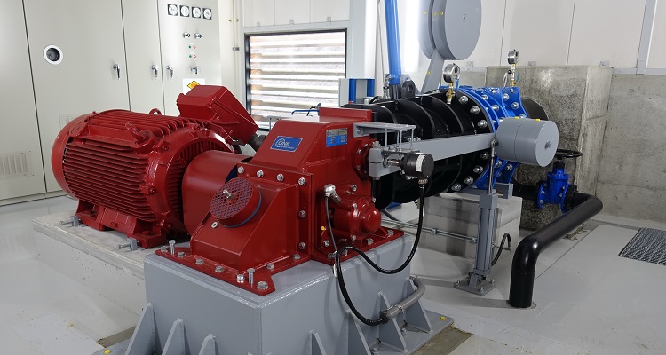 山形県米沢市の小水力発電所