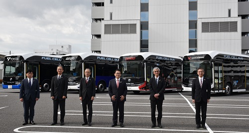 燃料電池バス導入のお披露目会