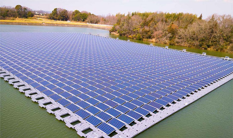 亥ノ子（いのこ）池・水上太陽光発電所