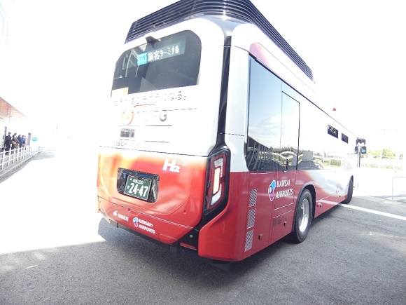 関西空港・燃料電池バスＳＯＲＡ