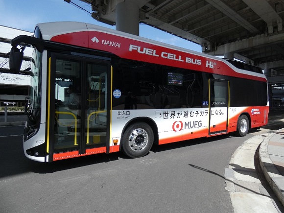 関西空港・燃料電池バスＳＯＲＡ