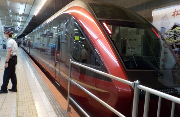 近鉄特急ひのとり・外観