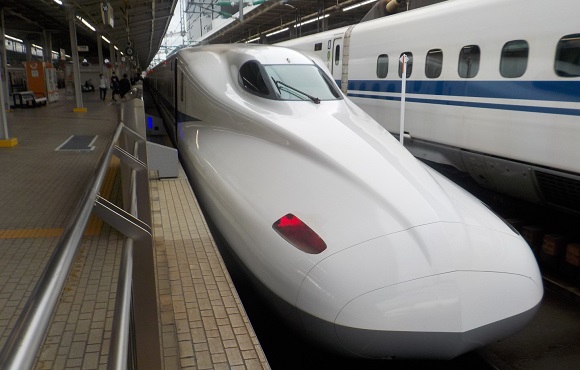 新幹線・新大阪駅
