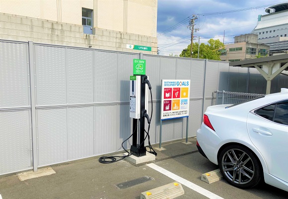 コインパーキング「エコロパーク」にEV充電器を順次導入、まずは200台導入を目標に