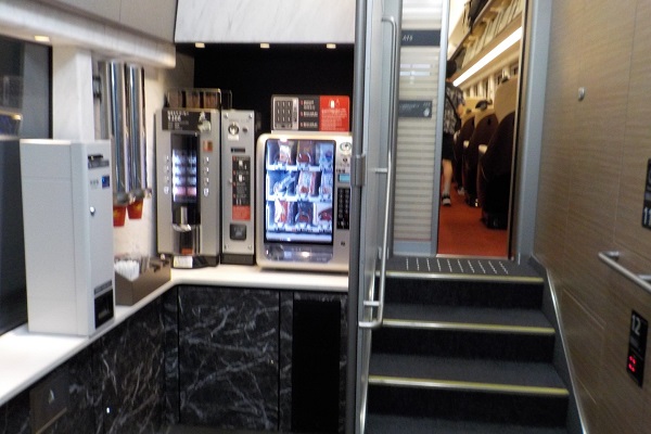 近鉄特急ひのとり・車内