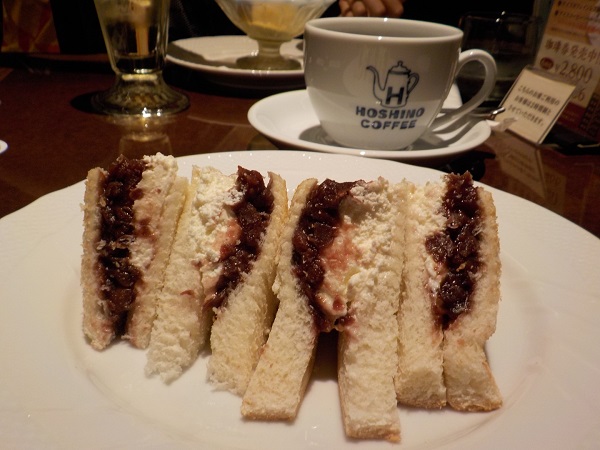 星乃珈琲店「名古屋タワーズプラザ店」には、小倉ホイップバターサンドがありました。