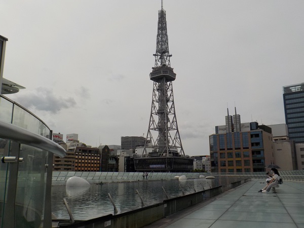 名古屋・栄の「オアシス21」に寄ってみました。