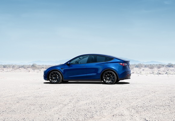 テスラモーターズ ジャパン、待望のミッドサイズSUV Tesla Model Y販売開始