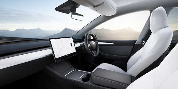 テスラモーターズ ジャパン、待望のミッドサイズSUV Tesla Model Y販売開始