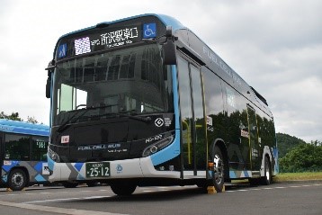 西武バス、廃食油等が原料の「リニューアブルディーゼル100%」で走る旅客バス