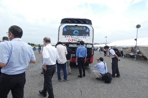 大阪舞洲の2022バステクフォーラムで展示の「トヨタSORA」