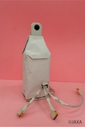 JAXAと日立造船、宇宙で全固体リチウムイオン電池の充放電機能を確認