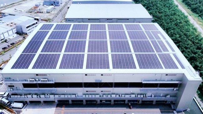 日本ベネックス、兵庫県神戸市で 1.6MW の「屋根借り」メガソーラーを稼働
