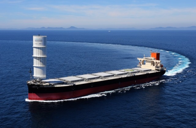 商船三井、ウインドチャレンジャー（硬翼帆式風力推進装置）搭載・石炭輸送船竣工