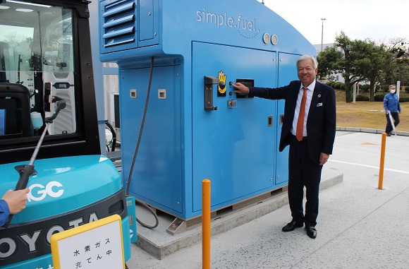 PDCマシンズ、燃料電池フォークリフト用水素充填装置を三菱ガス化学新潟工場で稼働開始