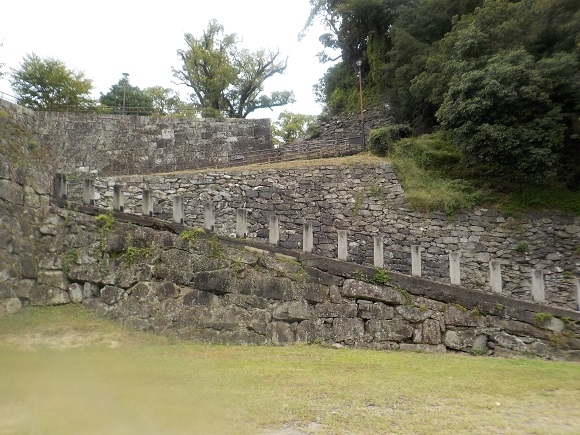 和歌山日帰り旅・電車とラーメンとお城と露天風呂