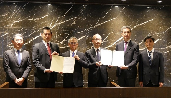 商船三井、アンモニア燃料船の基本設計承認(AiP)をClassNKとロイドの2船級から取得