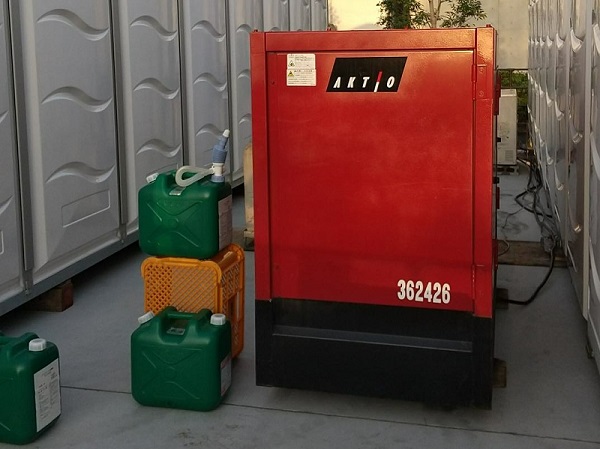 G7広島サミット、自動車業界展示会場の発電機にユーグレナ社の次世代バイオ燃料を使用