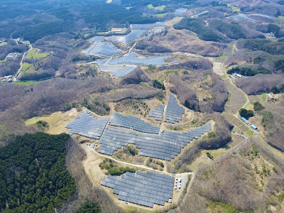 シャープ、福島県鮫川村で太陽光発電所（メガソーラー）の運転を開始